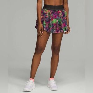 Lululemon Court Rival High-Rise Skirt in Vivid Floral Tone Multi Size 6